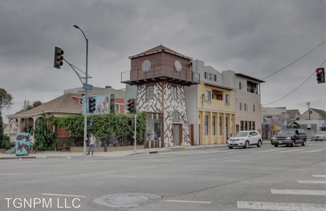 4508 Fountain Ave Gallery 2