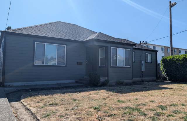 Great 3-Bedroom, 1-Bath Home In Springfield! photos photos