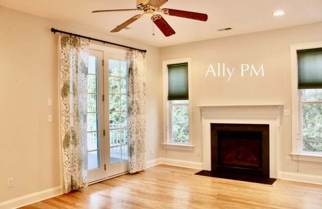 1892 Clay Drive Gallery 2