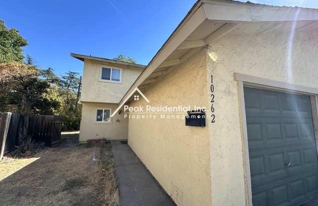 Updated 3bd/1.5ba Rancho Cordova Duplex Gallery 3