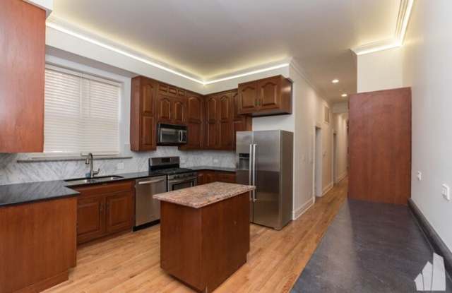 3152 North Pine Grove Avenue - 3152 North Pine Grove Avenue, Chicago, IL 60657