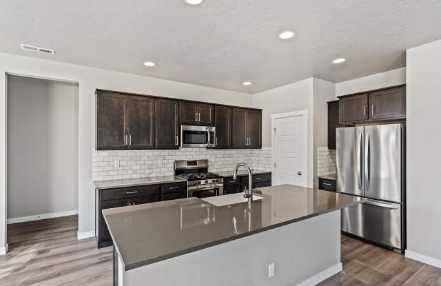 2611 E Bonita Hills St. Gallery 2