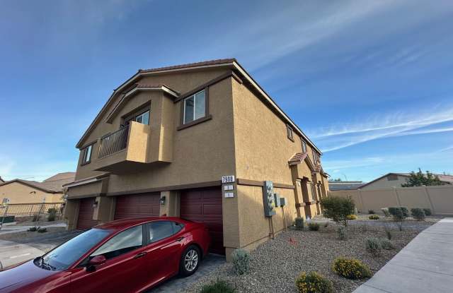 Beautiful NEW BUILT 2 Bedroom 2 Bath Townhouse!!! Property Won't Last Long!!! photos photos