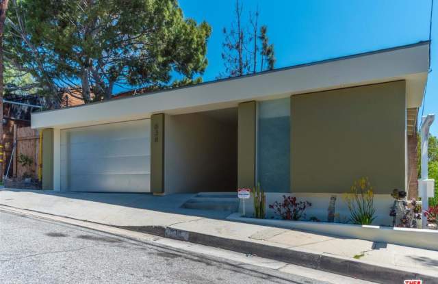 838 N LAS CASAS AVE - 838 North Las Casas Avenue, Los Angeles, CA 90272