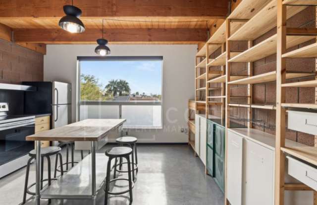930 North 9th Street - 5 Gallery 3