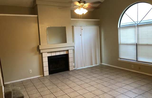 9355 VILLAGE LANCE Gallery 2