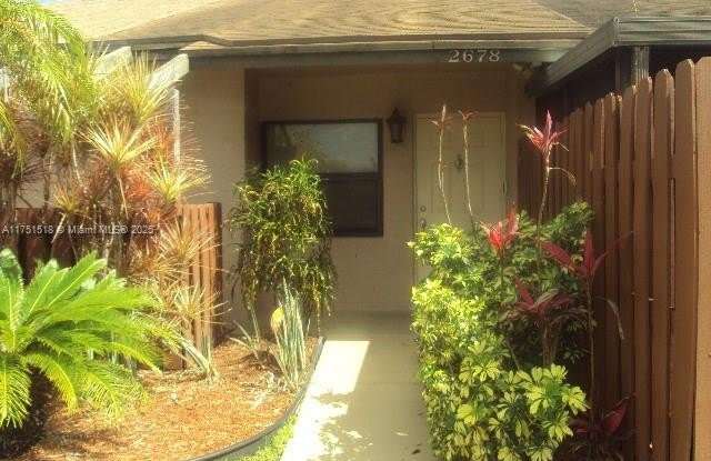 2678 N Nob Hill Rd photos photos