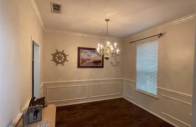410 Stonebridge Circle Gallery 2
