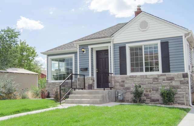 2 Bedroom, 1 Bathroom Main Level Unit - 427 North 300 West, Cedar City, UT 84721