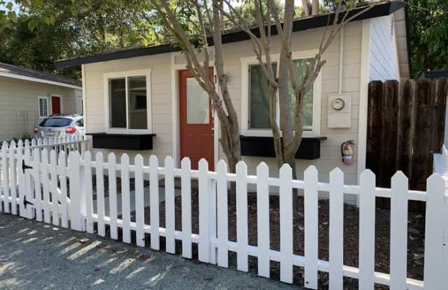 1349 Old Canyon Road Gallery 1