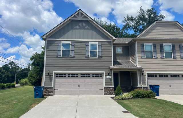 Spacious End Unit 3 BR, 2.5 Bath Townhome in Smyrna - Low Maintenance Living! photos photos