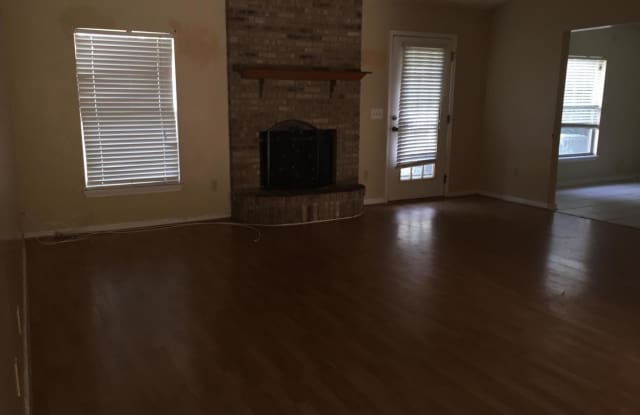 2875 SANS PAREIL ST Gallery 4