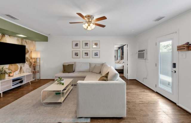 4244 S Cresthaven Road Gallery 3
