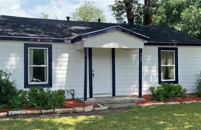 900 Carver Street - 900 Carver Street, Mesquite, TX 75149