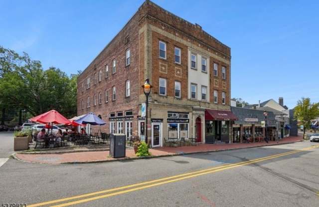166 Maplewood Ave photos photos