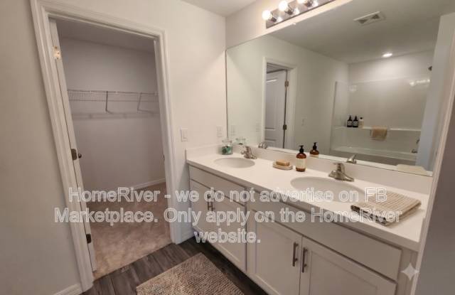 4303 NE 12th Ct Gallery 4