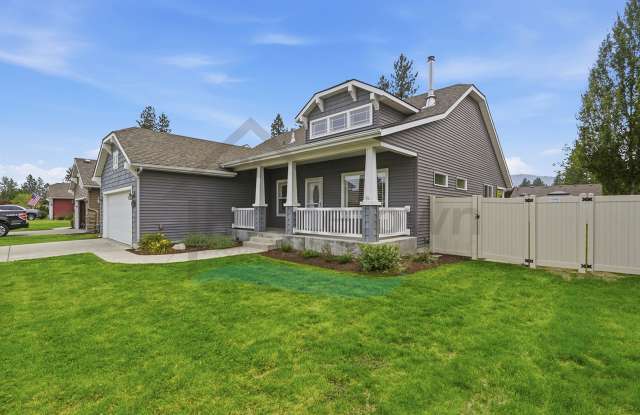 Move In Special $500 Off First Month | 5-Bedroom 3-Bathroom Home with Attached 2-Car Garage Available in Post Falls! Gallery 3