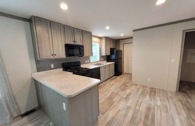 158 Friendly photos photos