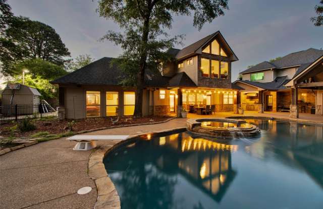 3815 Holly Ridge Drive Gallery 3