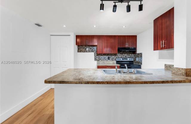 5653 Blueberry CT Gallery 2