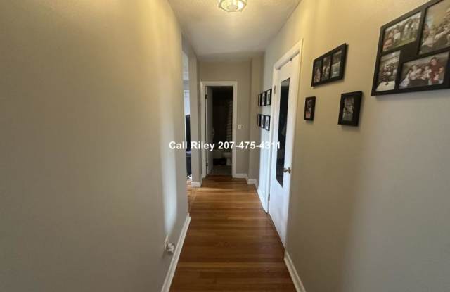 1480 Commonwealth Ave. Gallery 4