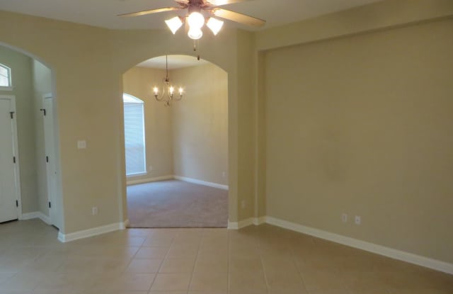 10220 Anahuac Trail Gallery 3