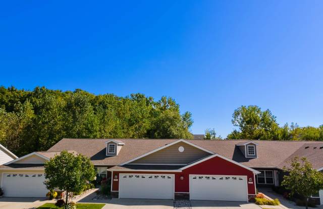 Redwood Shelby Township Gallery 3