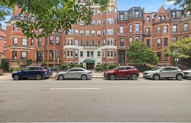 250 Commonwealth Ave 20 - 250 Commonwealth Avenue, Boston, MA 02116