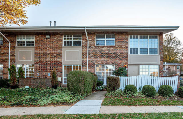 1943 KENNEDY DRIVE - 1943 Kennedy Drive, Tysons Corner, VA 22102