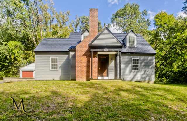 Fully Renovated 4-Bed x 2-Bath Single-Family Home for Rent in South Hadley! Gallery 1
