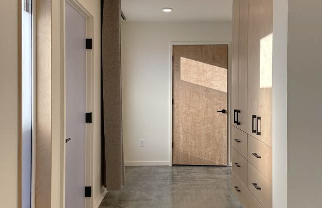 1614 6th Avenue Gallery 4