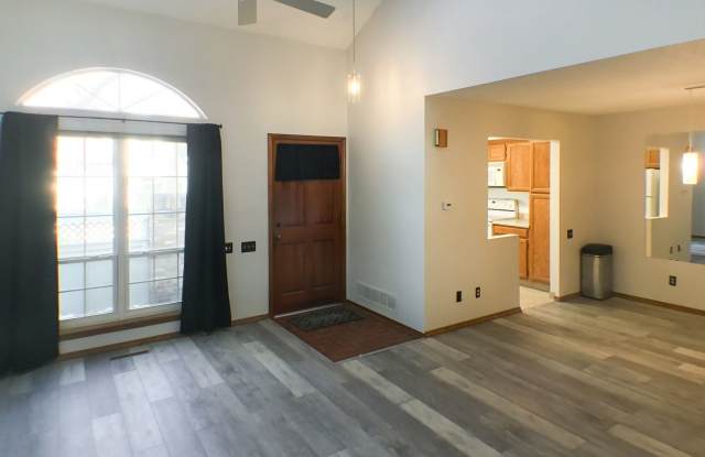 965 S Evanston Cir Gallery 4