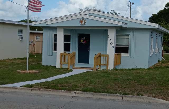 1208 North 17th Street photos photos