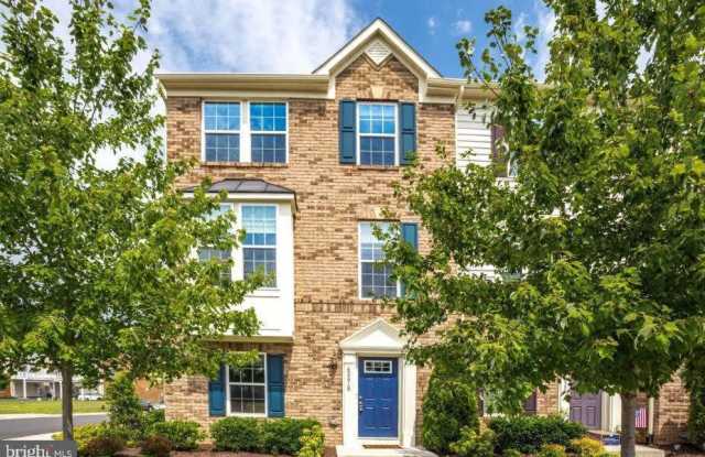 42618 BURBANK TERRACE - 42618 Burbank Terrace, Arcola, VA 20166
