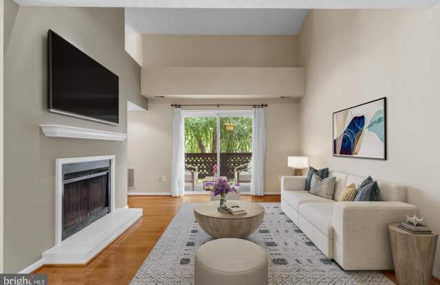 10131 OAKTON TERRACE Road Gallery 3
