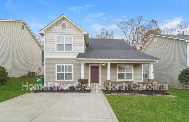 1037 Crestdale Crossing Dr - 1037 Crestdale Crossing Drive, Matthews, NC 28105