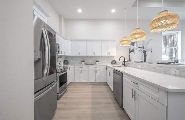 9417 CITRUS GLEN Place Gallery 3