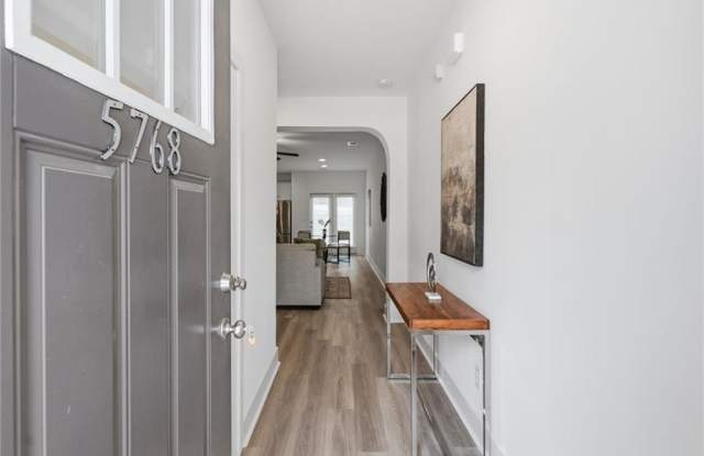 5768 Calle Vista Drive Gallery 2