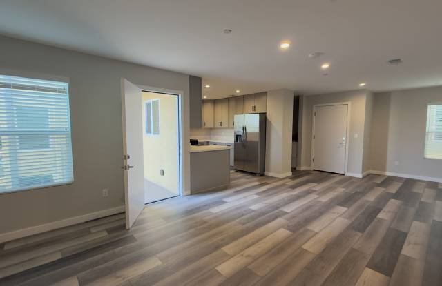 4965 Imperial Ave photos photos