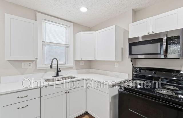 785 S 18th St photos photos