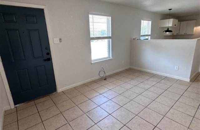 1202 Urbantke Court Gallery 4