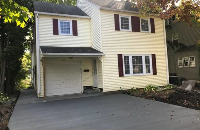 4111 Paunack Avenue - 4111 Paunack Avenue, Madison, WI 53711