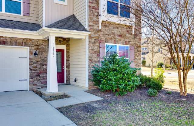 Great 5 bedroom 3.5 bath in the Lawson Community in Waxhaw! Gallery 3