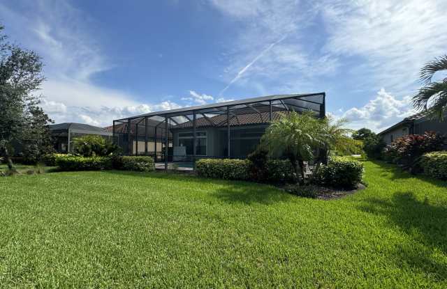 9262 Rialto Ln Gallery 4