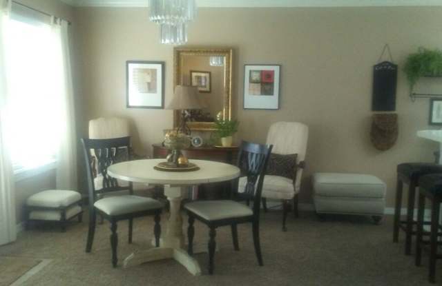 2 BR, 2 BA Duplex in East Fayetteville Gallery 4