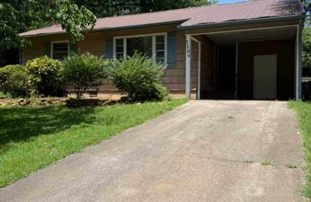 2 Bedroom, 1 Bath home nestled in the heart of Maryville city in historic Sunset View. photos photos
