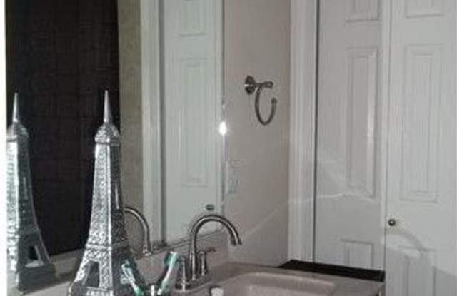 Picadilly Ridge Coming Soon Home (Showings start 5/30 by appt only) photos photos