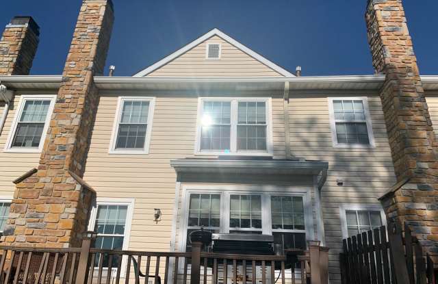 181 GLENEAGLES CT Gallery 4
