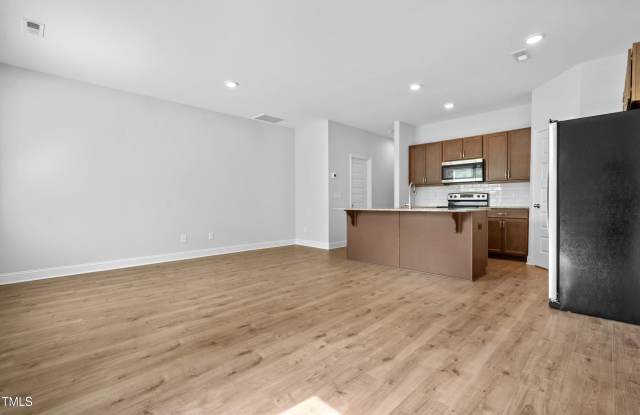 115 E Saltgrass Lane Gallery 4