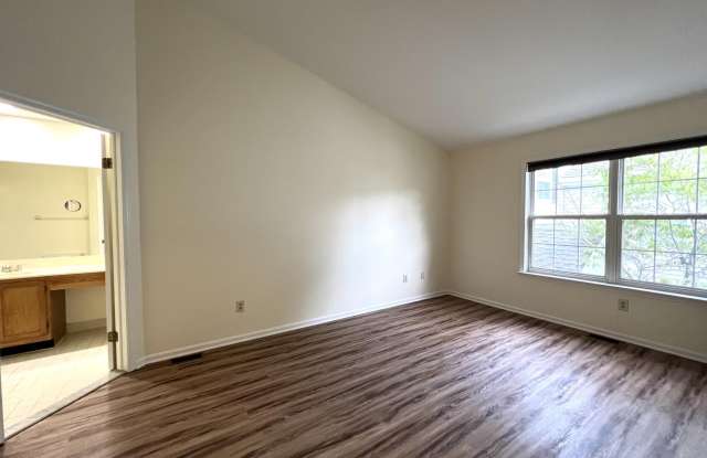 757 Banyan Court Gallery 3